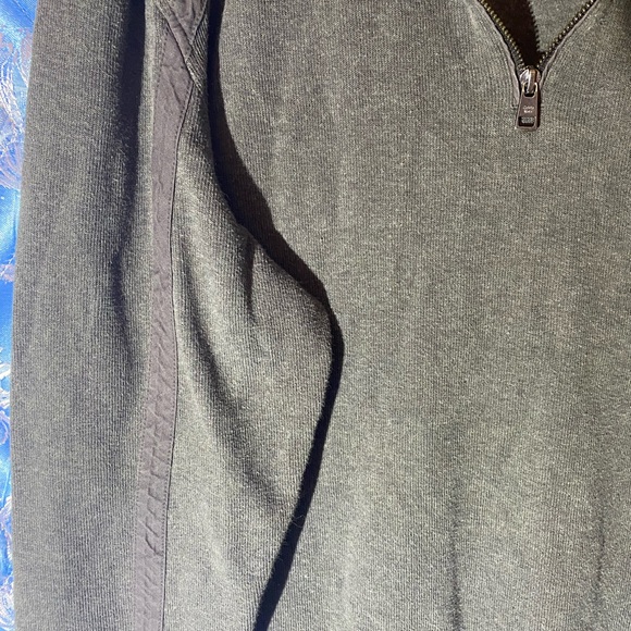 Calvin Klein - Pullover Jacket - Size
Extra Large- RN# 36543 CA# 50900 - Picture 5 of 8